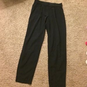 Black cigarette pants size medium !