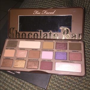 Too faced chocolate bar palette