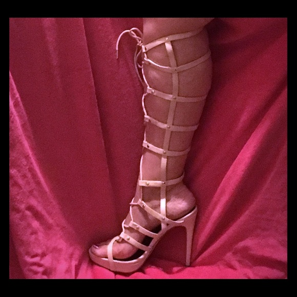 Size 8.5 healed gladiator sandals!