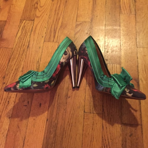 Lanvin x H&M Floral Satin Bow Heels - Picture 2 of 4