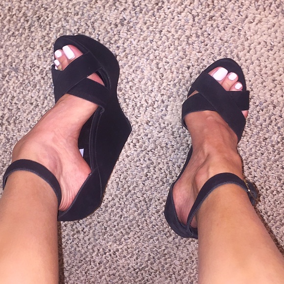 Steve Madden Xenon Ankle Strap Wedge - Picture 3 of 3