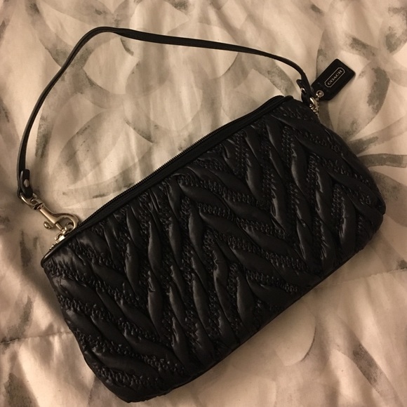 Coach Wristlet. - Picture 2 of 2