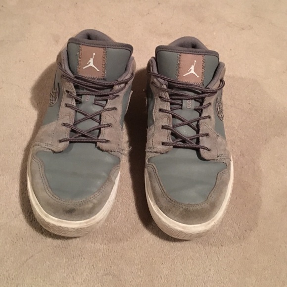 Grey Nike Crackle Jordans