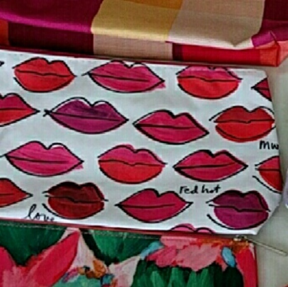 Two Cosmetic Pouches for mtech600