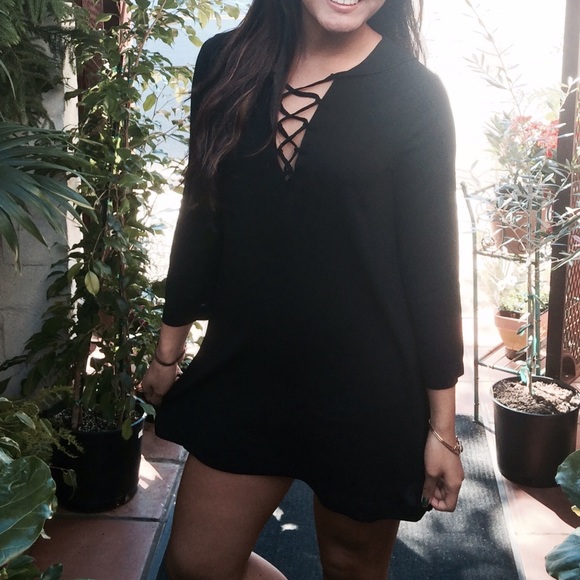 WORN ONCE - Crisscross Flowy/Fitted Dress