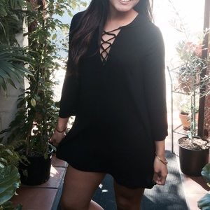 WORN ONCE - Crisscross Flowy/Fitted Dress