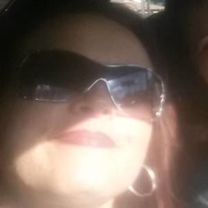 Meet your Posher, Dina