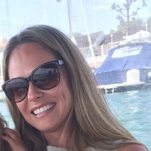 Meet your Posher, Steph