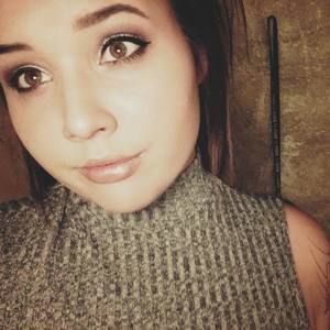 Meet your Posher, Avery