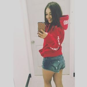 Meet your Posher, Ana