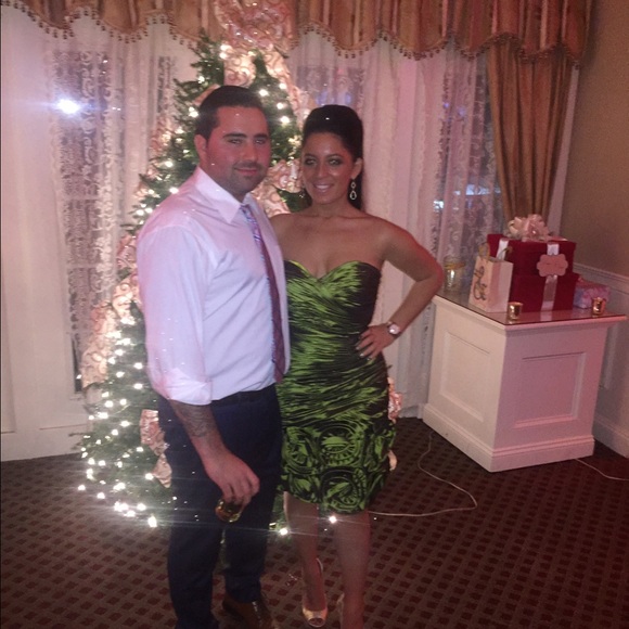 Dress - Picture 3 of 3