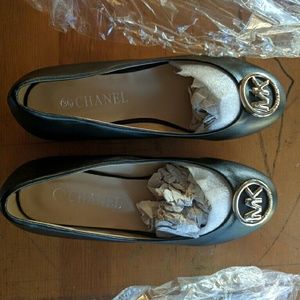Michael Kors flats