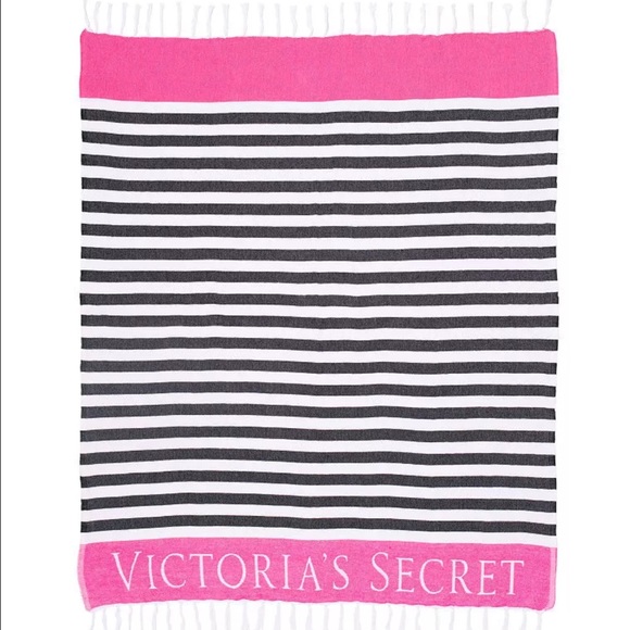 Victoria's Secret Other - Victoria's Secret Beach Blanket - Ⓜ️