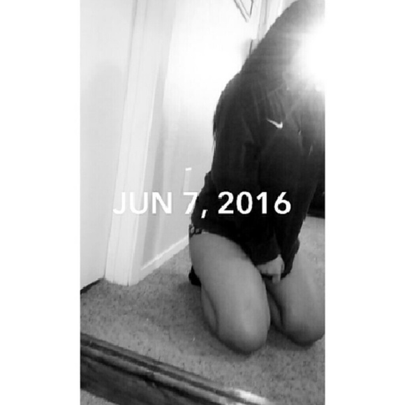 Meet your Posher, Nayeli - Picture 1 of 1