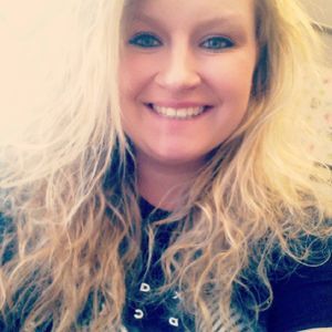 Meet your Posher, Desiray