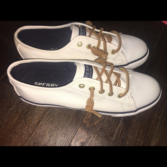 Sperry slip on sneaker! Size 6.5 white nwot - Picture 2 of 2
