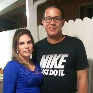 Meet your Posher, Idania