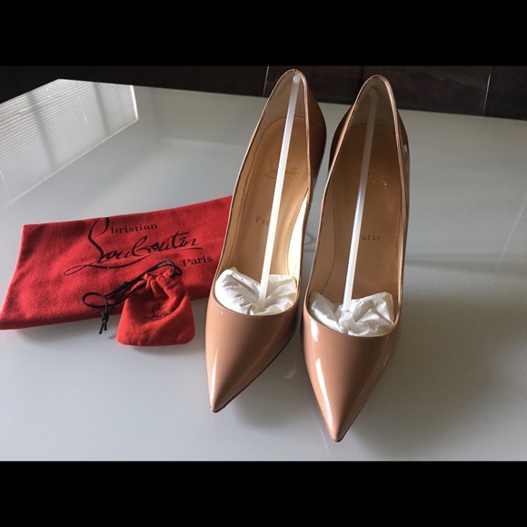 Christian Louboutin Shoes - Christian Louboutin So Kate size 40 Nude.