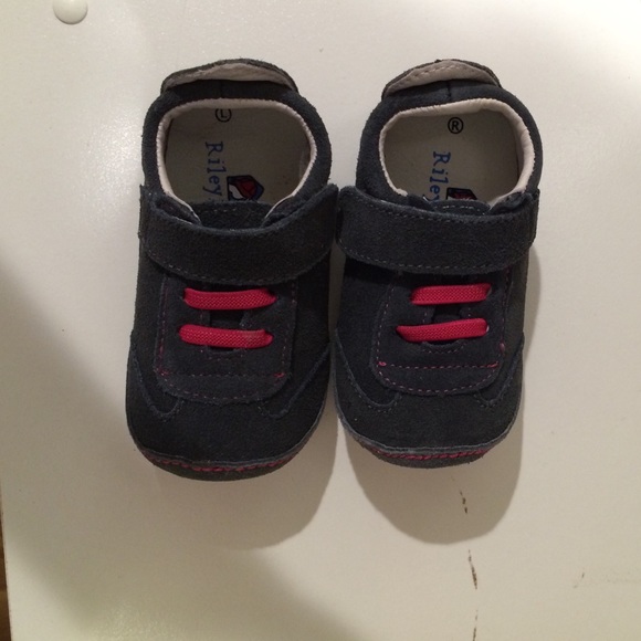 Rileyroos shoes size 18-24 months - brand new