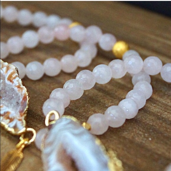 FLASH SALE❤️❤️❤️Rose Quartz and Druzy bracelets - Picture 2 of 5