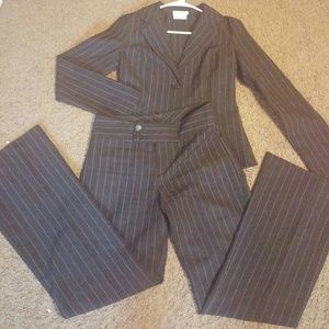 Byer California pant suit
