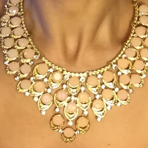 Statement Necklace. Final Price.