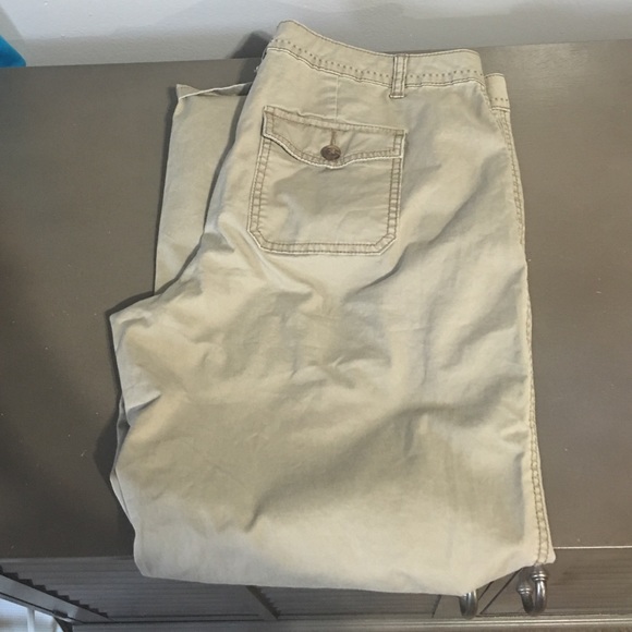 Maurice's tan Capri