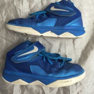11c boys Lebron Blue Nike's