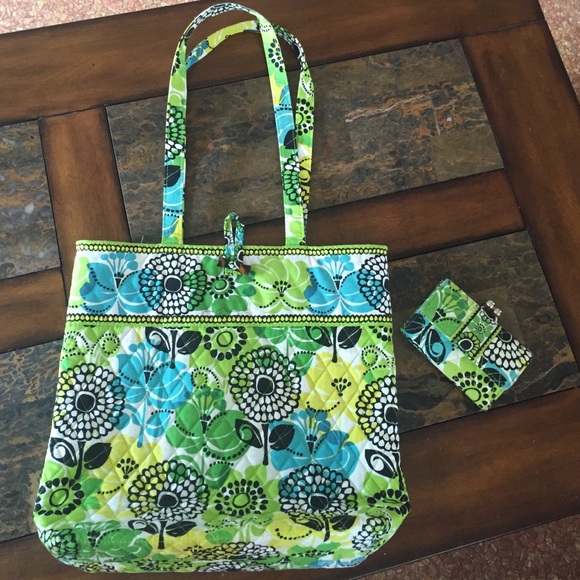 Vera Bradley Lime's Up Tote And Kisslock Wallet
