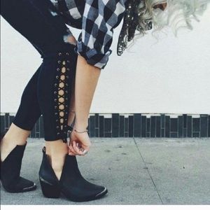 Carmar lace up jeans