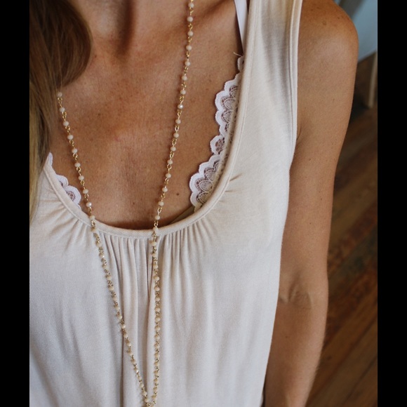 Lace bralette in white - Picture 2 of 4