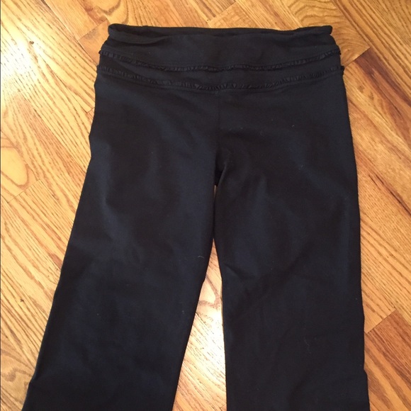 Lulu lemon crop pants size 6