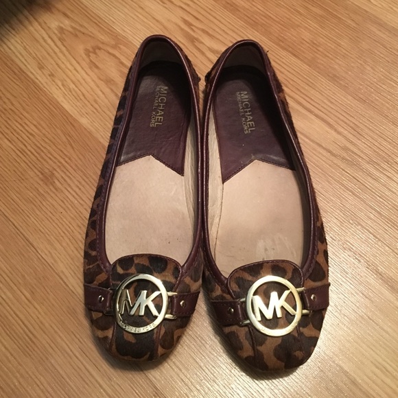 Authentic Michael Kors flats size 8