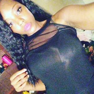 Meet your Posher, Alizee