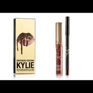 Kylie cosmetics birthday edition Leo lipkit.