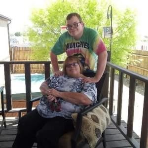 Meet your Posher, Cristal