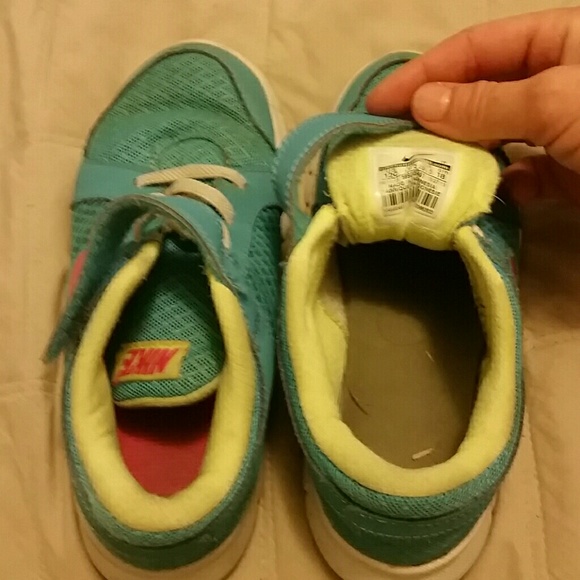 Shoes - Picture 3 of 3