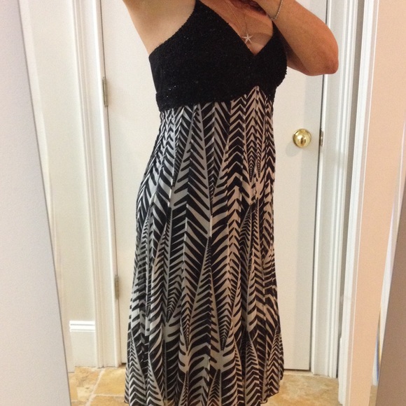 Black & white ICE midi with gorgeous swing