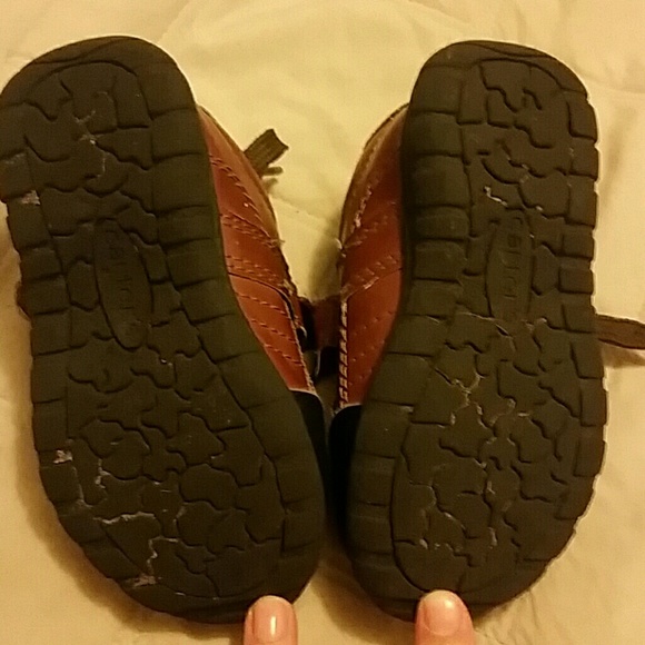 Shoes - Picture 3 of 4