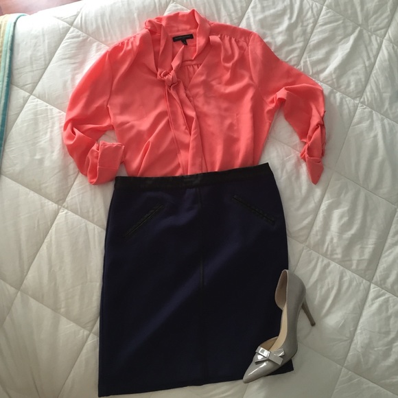 Navy blue pencil skirt