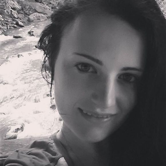 Meet your Posher, Victoria - Picture 1 of 1