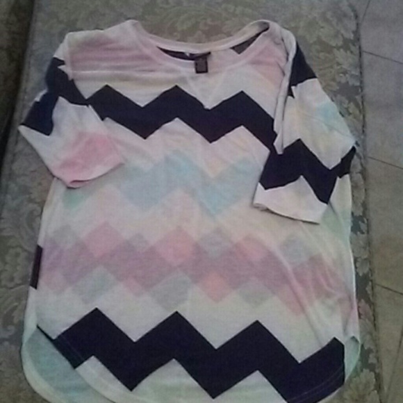 Rue 21 chevron top sz xl