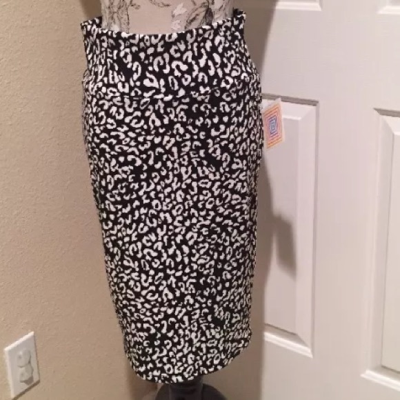 LuLaRoe Cassie Skirt XL