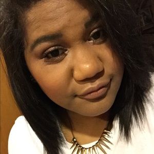 Meet your Posher, Jackie