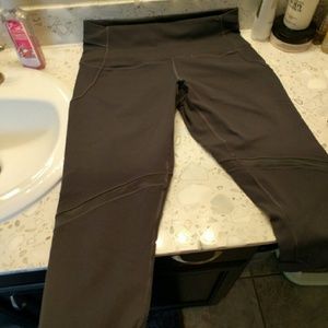 Lululemon Wunder Under Crops high rise