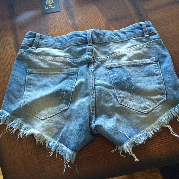 H&M Ripped Shorts - Picture 2 of 3