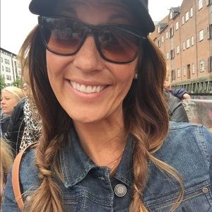 Meet your Posher, Janelle