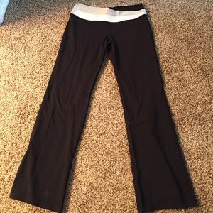 Lululemon yoga pants