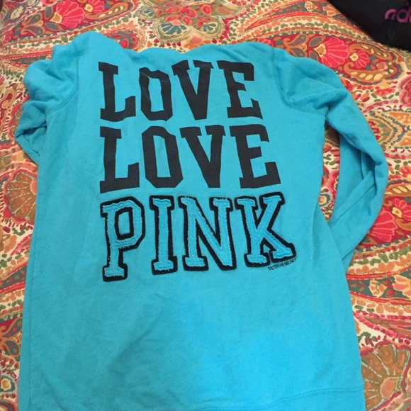 Love pink sweatshirt