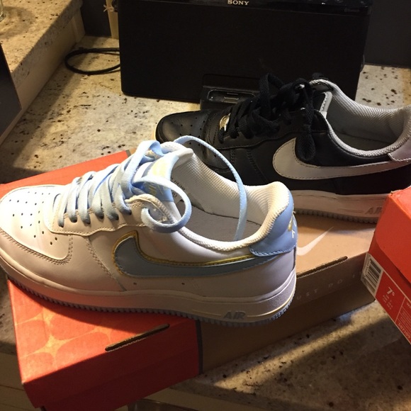 Women's Air Force One lot